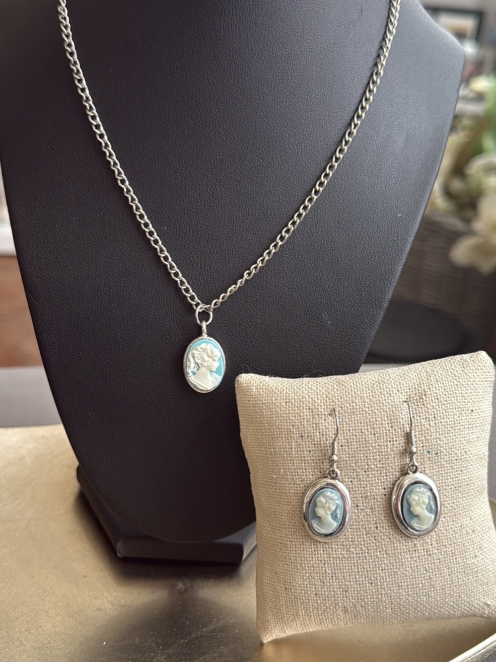 Vintage Blue Resin Cameo Pendant Necklace Matching Earrings Gorgeous Bridgerton